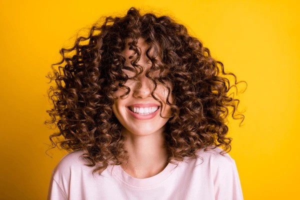 Unraveling the Beauty of Curly Hair