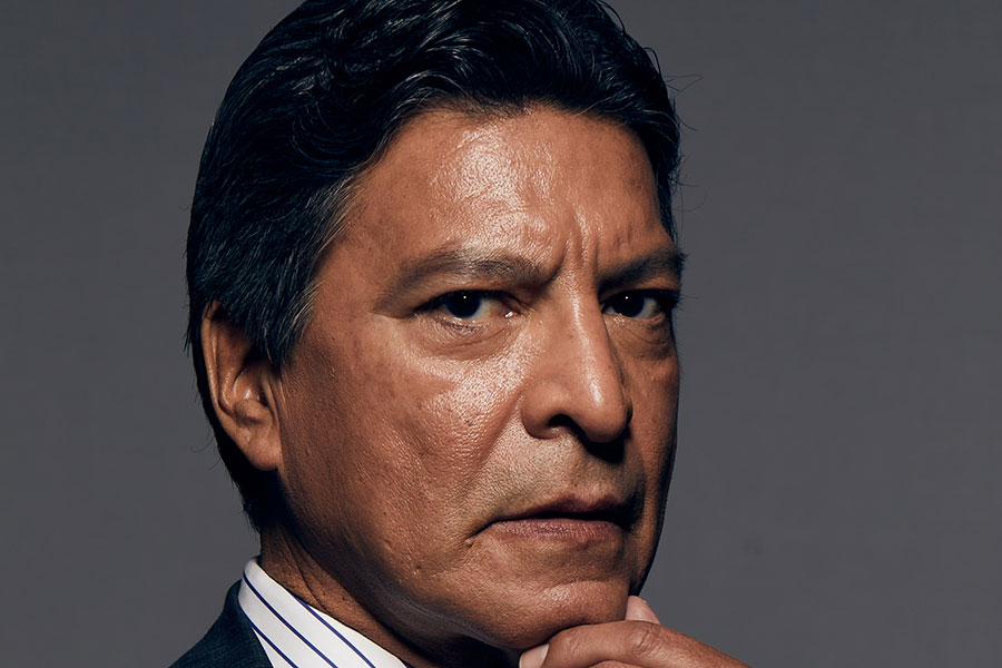 gil birmingham eyes